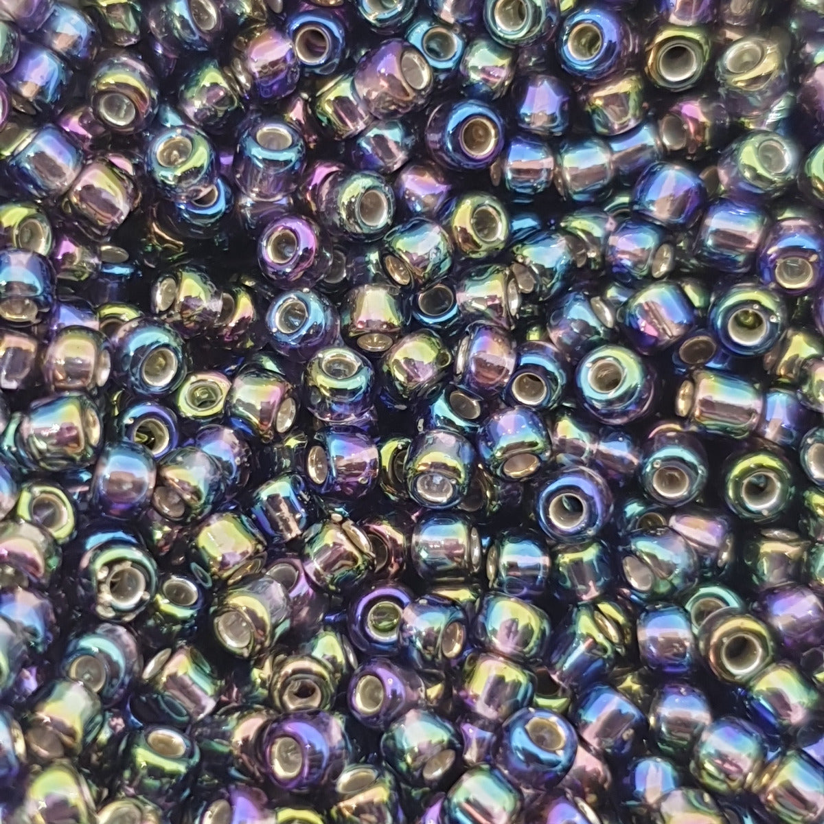 8/0 (#41r) Amethyst Rainbow Silverlined - 22g Tube