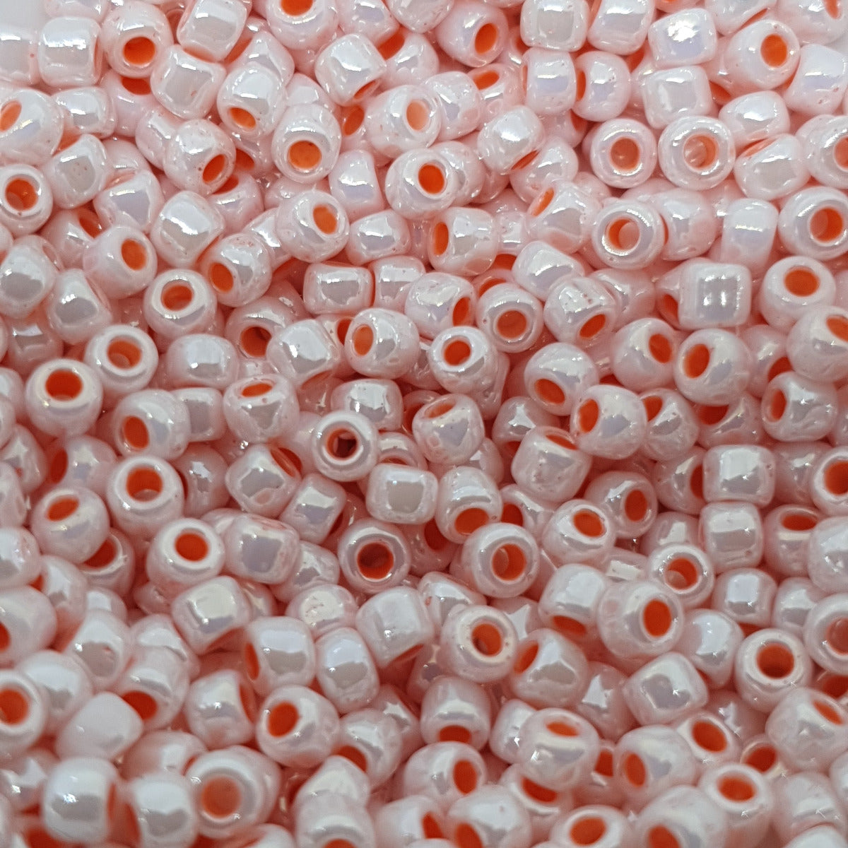 8/0 (#483) Pink Pearl - 22g Tube