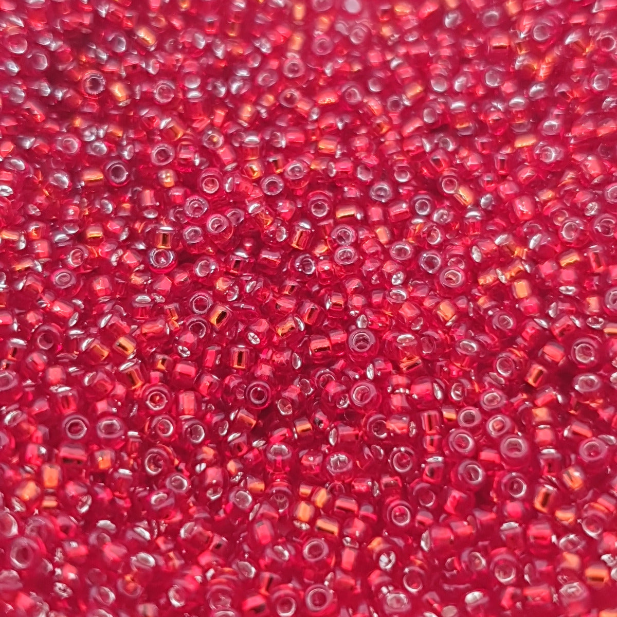 15/0 (#38) Red Silverlined - 10g Tube