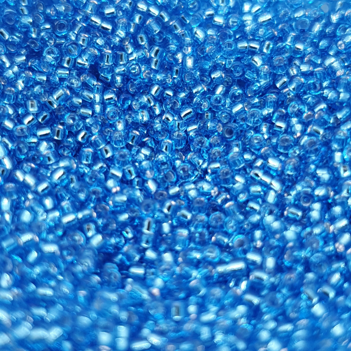 15/0 (#45) Aqua Silverlined - 10g Tube