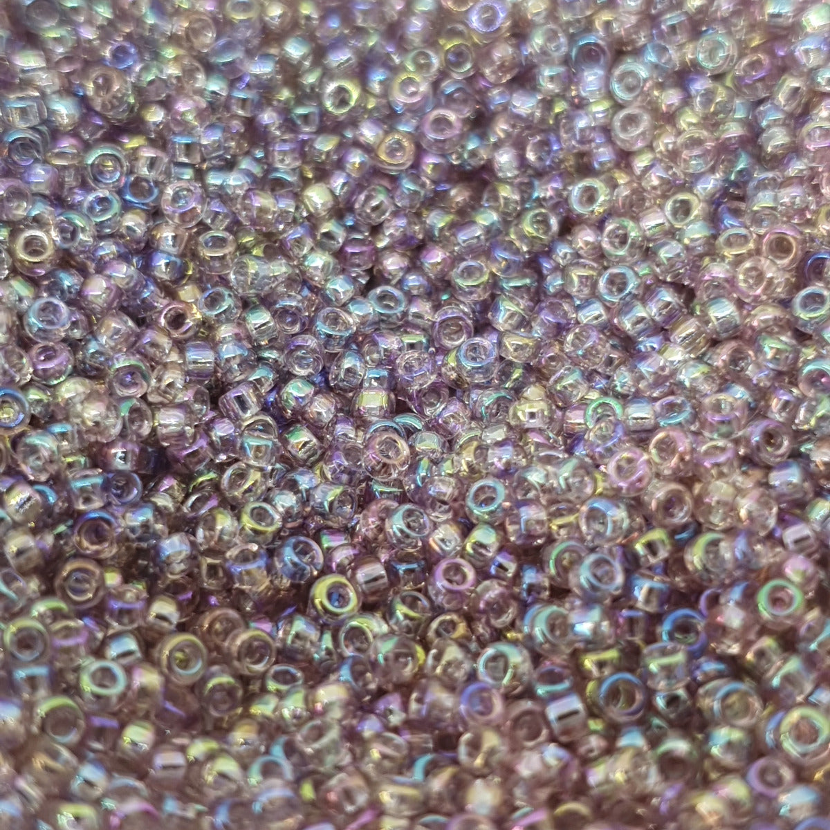 15/0 (#540) Transparent Light Amethyst Rainbow - 10g Tube