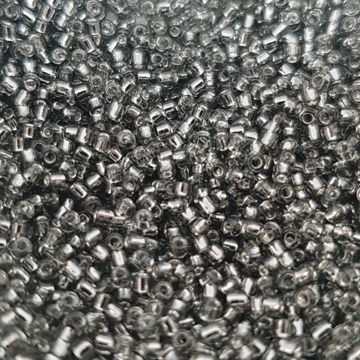 15/0 (#56) Grey Silverlined - 10g Tube