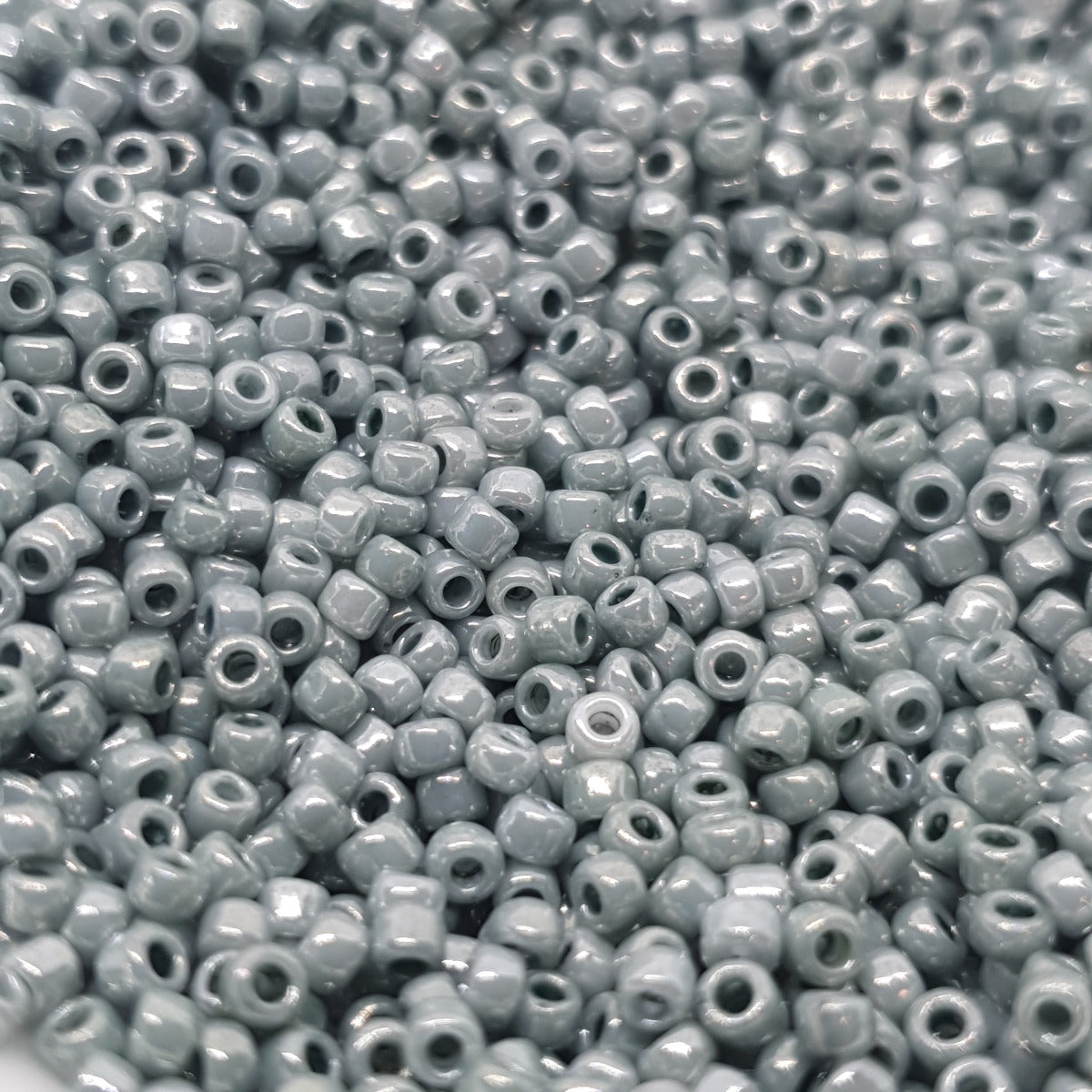 12/0 (#888) Green Grey Opaque Gold Lustre - 22g Tube