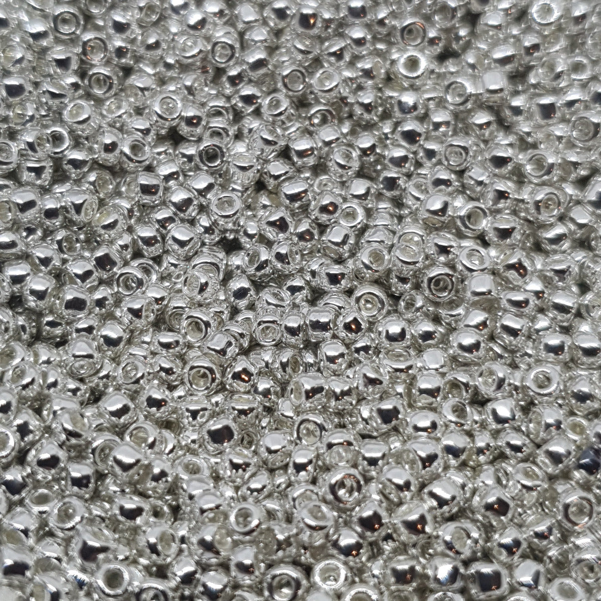 12/0 (#563) Metallic Silver - 24g Tube