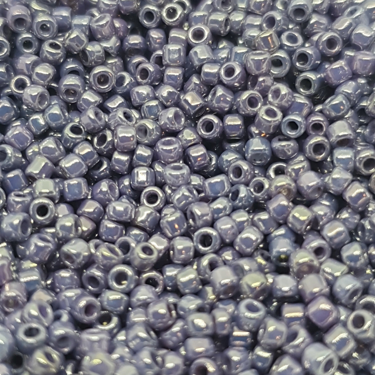 12/0 (#885) Purple Opaque Gold Lustre - 22g Tube