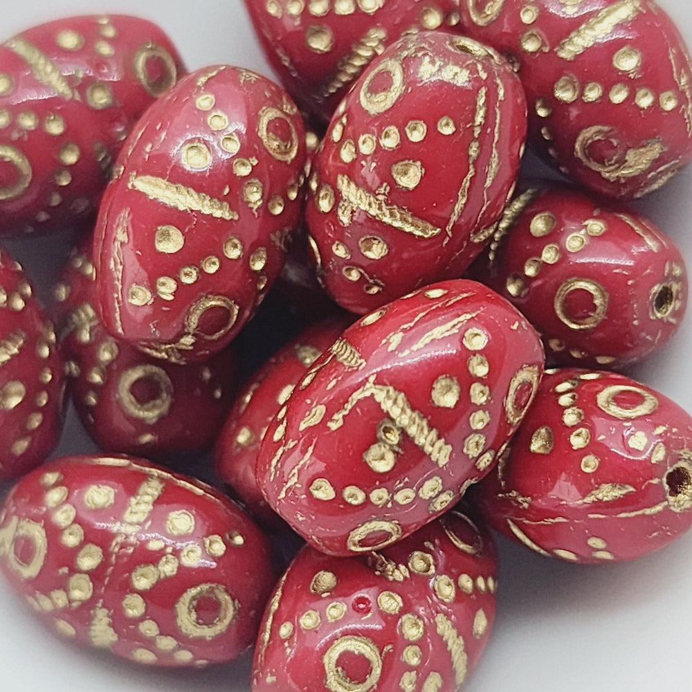 14x10mm Oval (10) - Red Opaque w. Gold - Vintage Czech Glass Beads