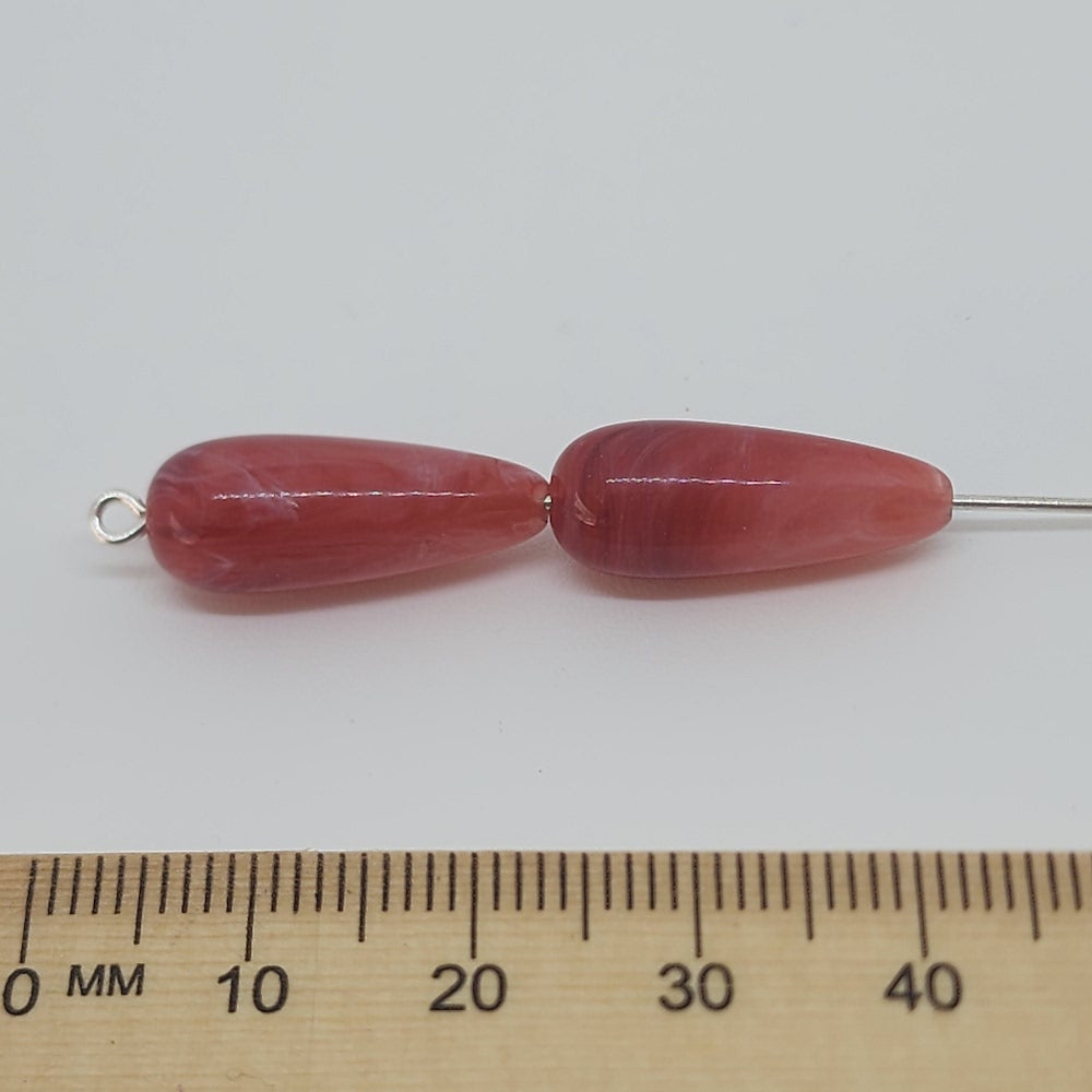 20mm Teardrop (25) - Ruby - Gemstone Look Vintage Lucite Beads