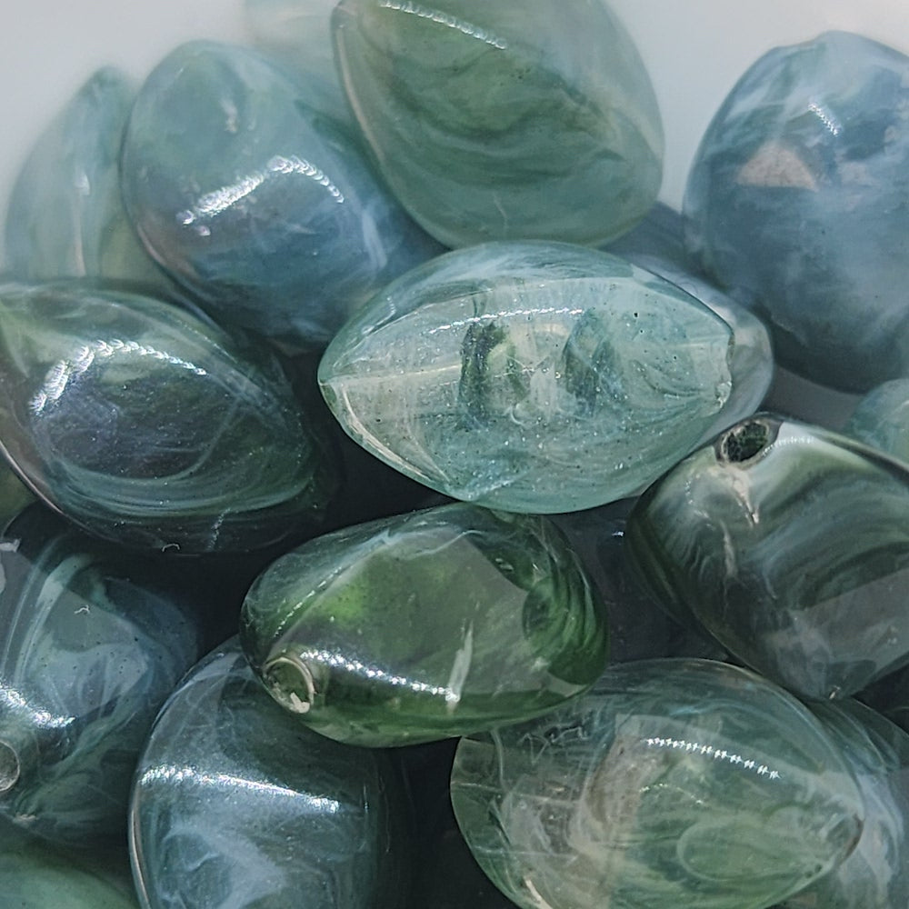 15mm Ellipse (25) - Jade - Gemstone Look Vintage Lucite Beads