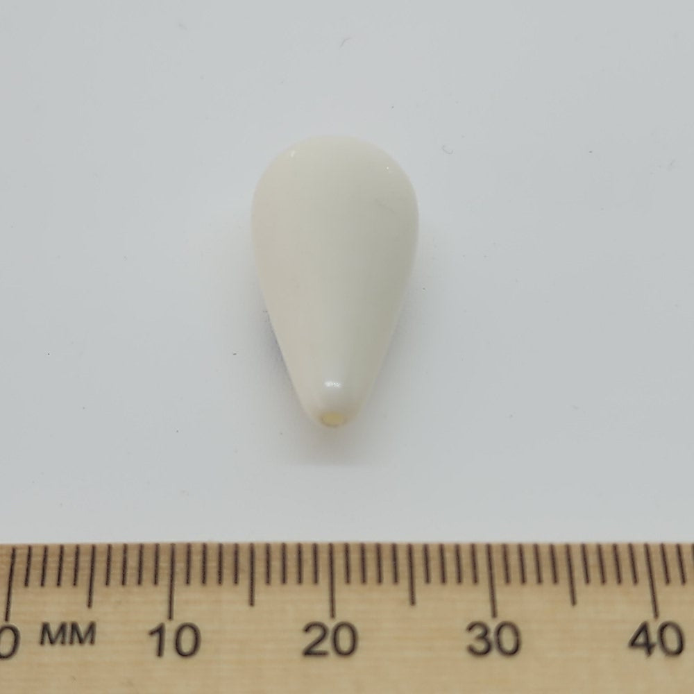 22x12mm Tear Drop Vintage Lucite Beads (10) - Ivory