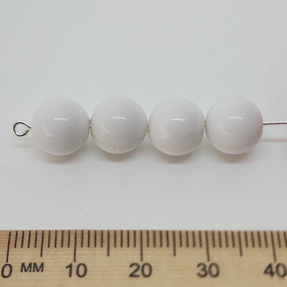 10mm Round Vintage Lucite Beads (25) - White