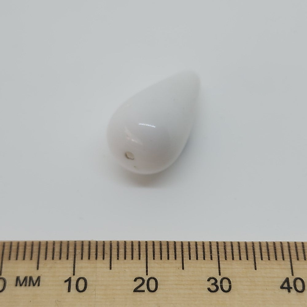 22x12mm Tear Drop Vintage Lucite Beads (10) - White