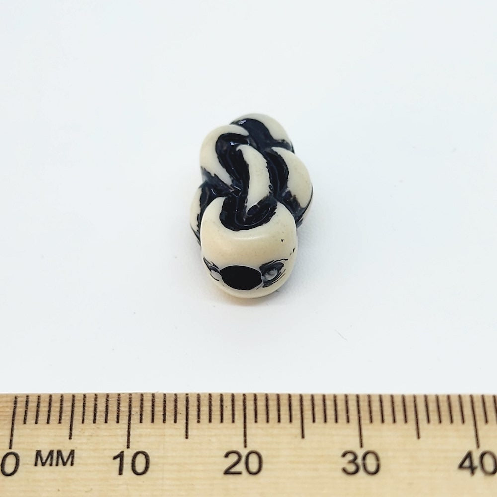 19x12mm Flat Knot (10) - White w. Black - South Western Style Vintage Beads