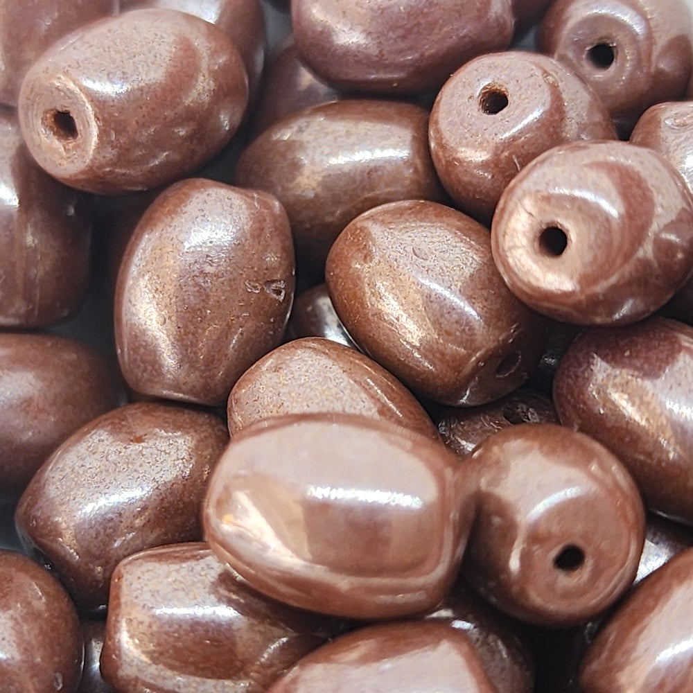 10x7.5mm Barrel (25) - Mushroom Opaque Lustre - Vintage Czech Glass Beads