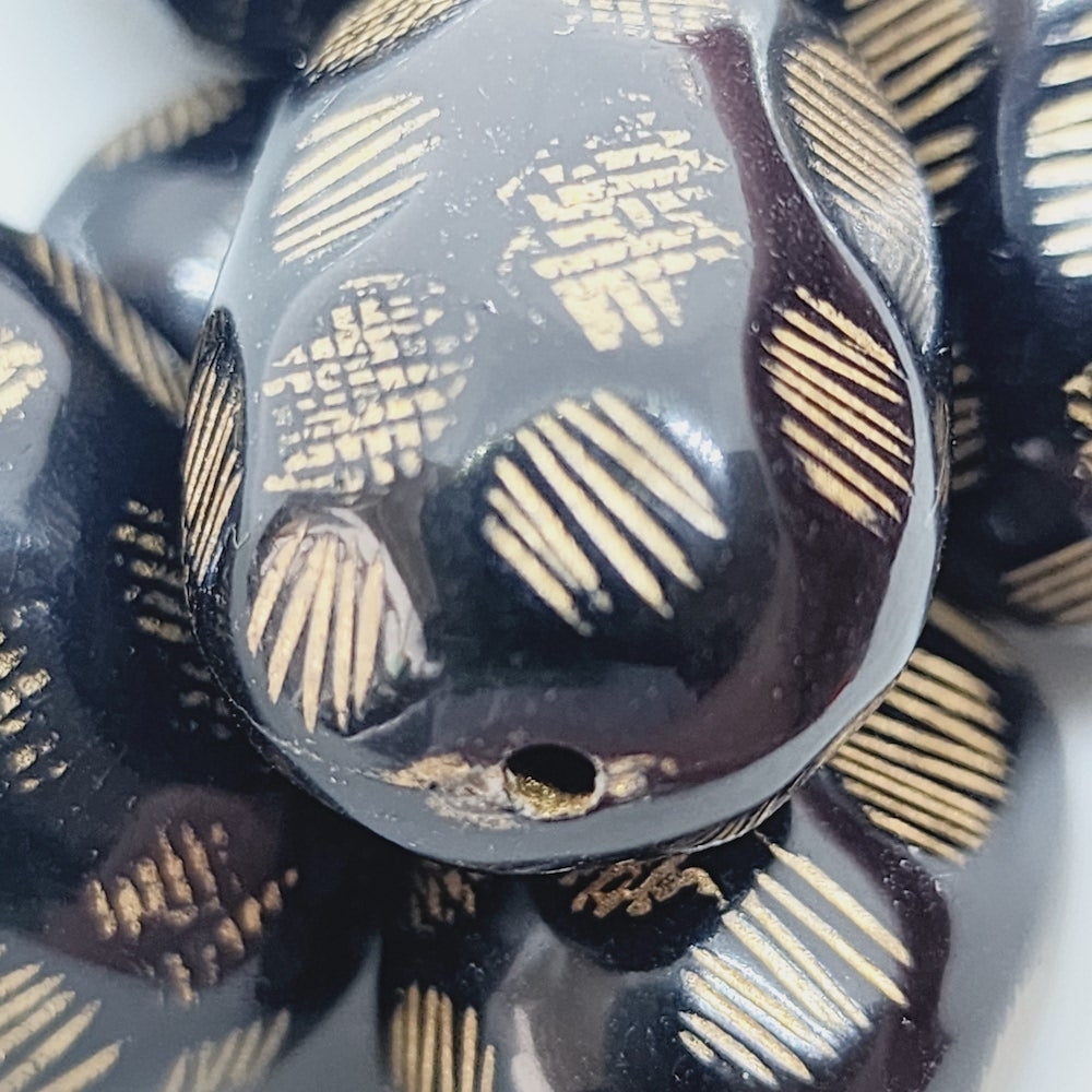 27x18mm Oval Vintage Lucite Beads (10) - Black w. Gold