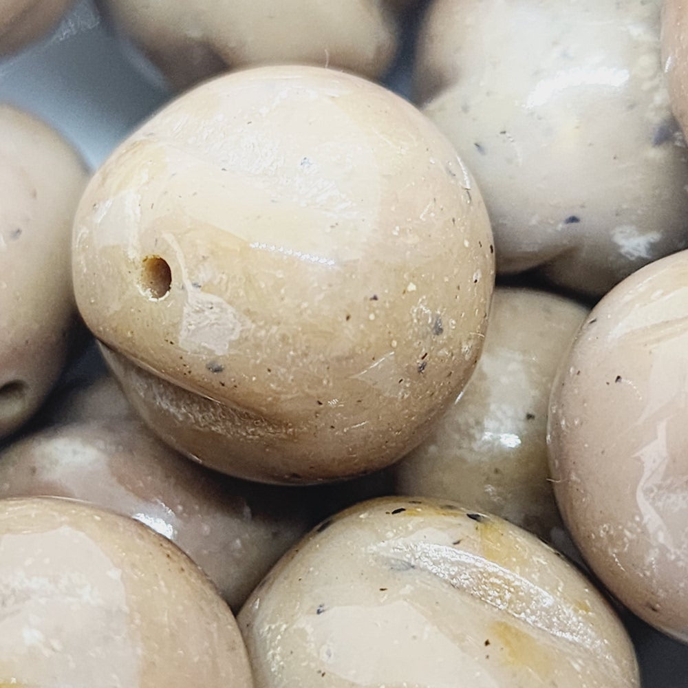 18mm Nut (10) - Light Brown - Bakelite Vintage Beads