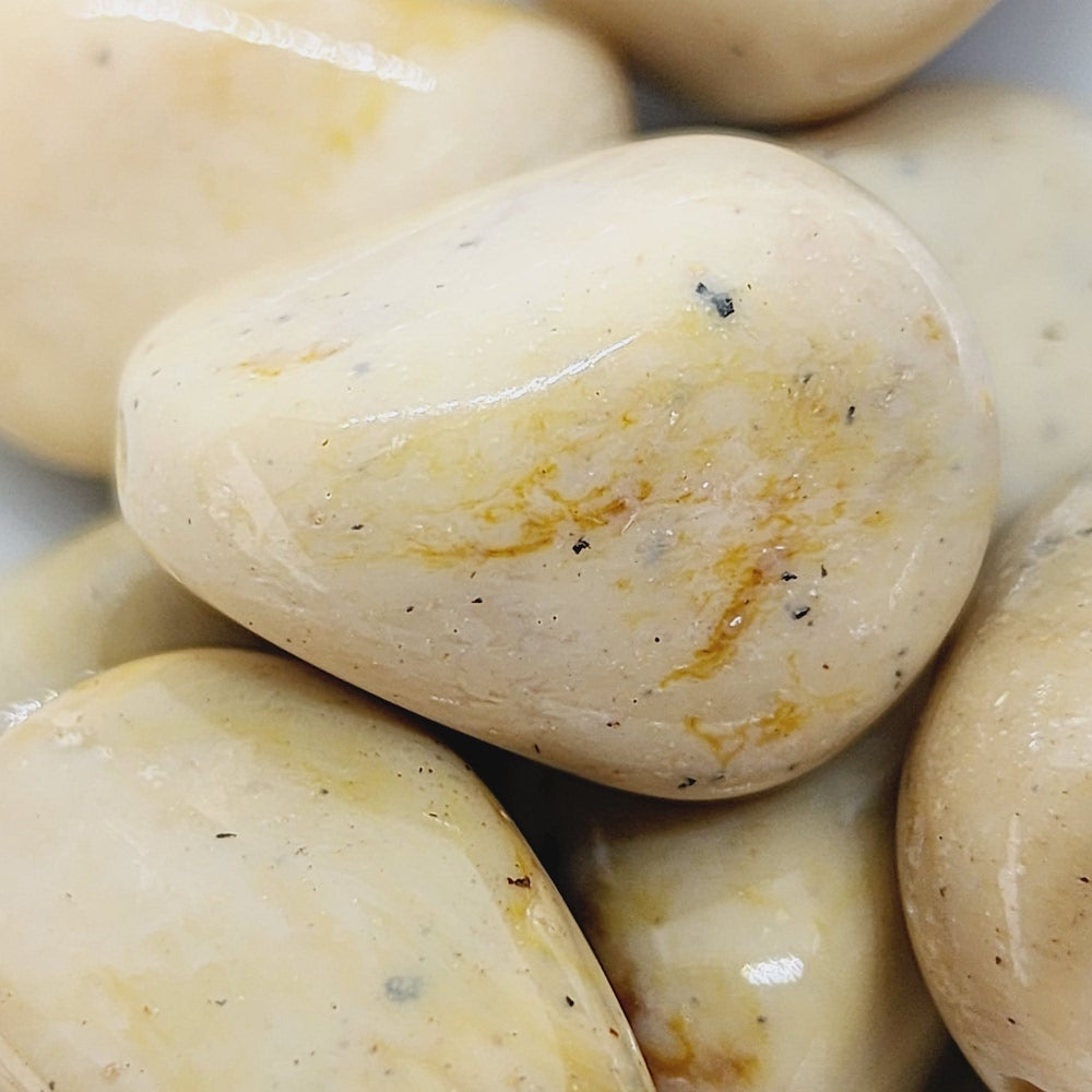 23.5x18 Nugget (10) - Pebble - Bakelite Vintage Beads