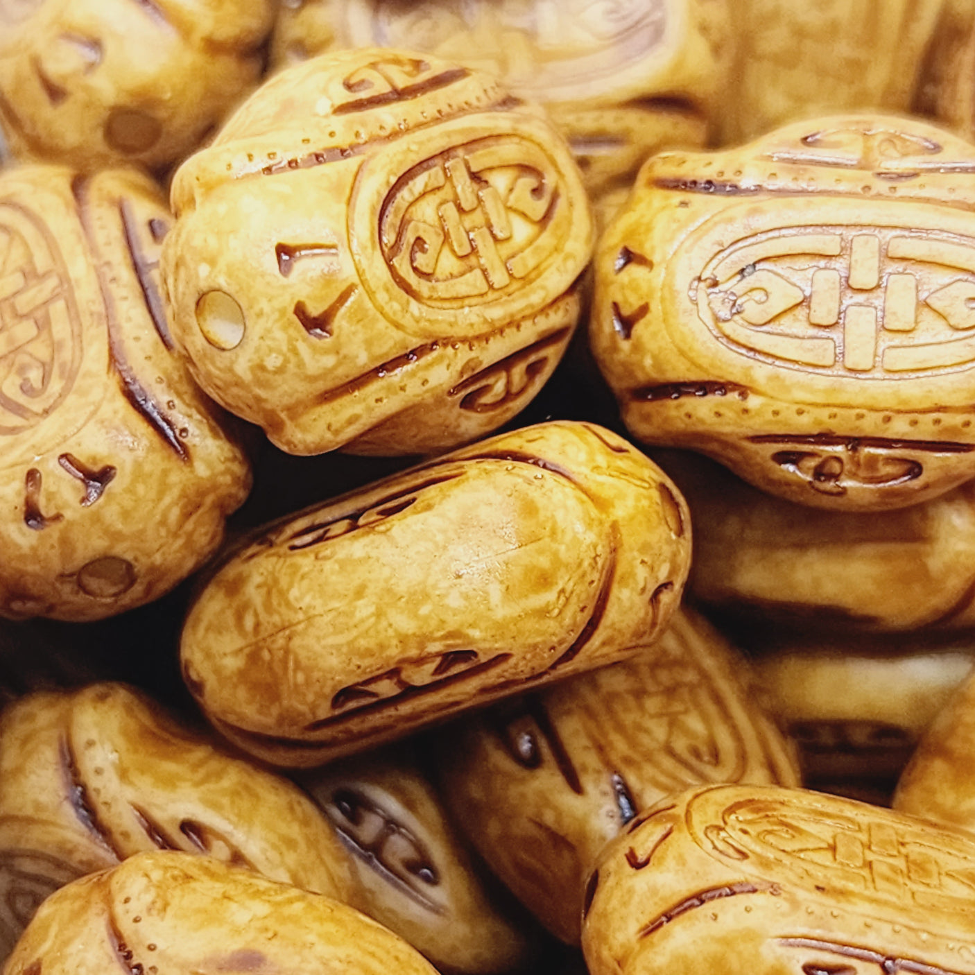 16x12mm Flat Oval (10) - Maple - Vintage Wood Stained Look Beads