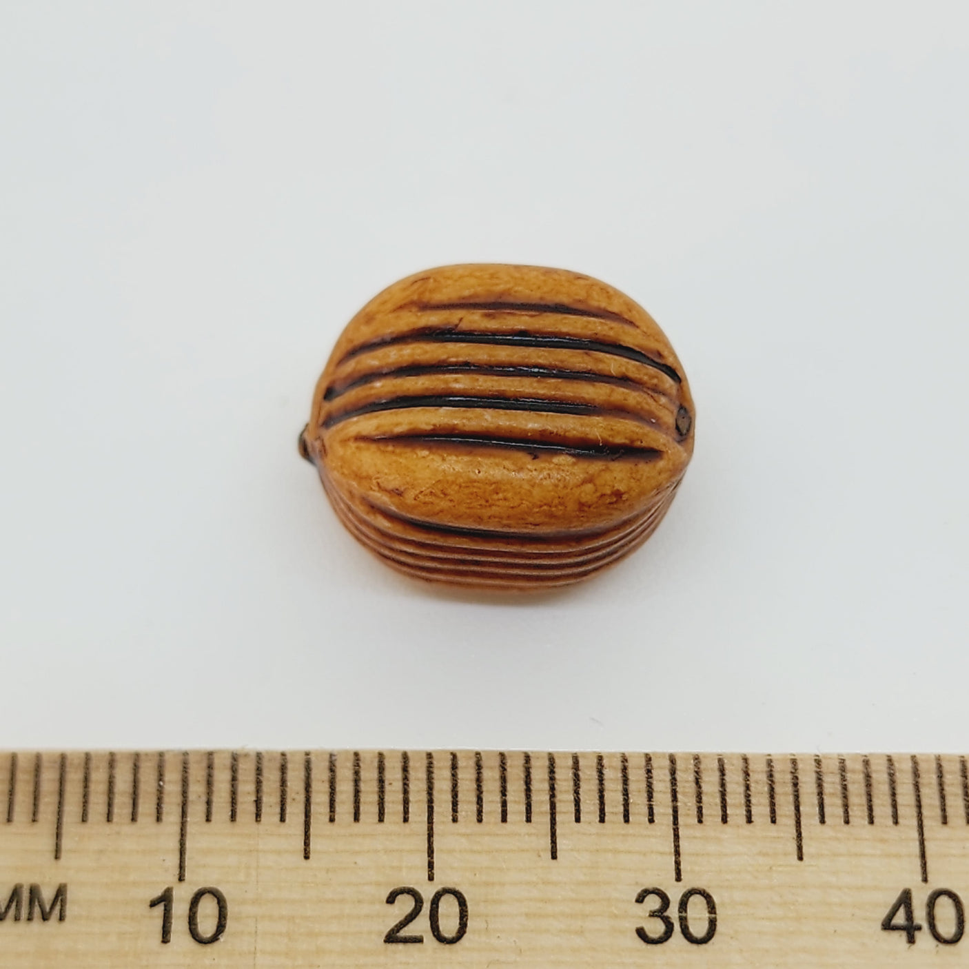 17x12.5mm Barrel (10) - Maple - Vintage Wood Stained Look Beads