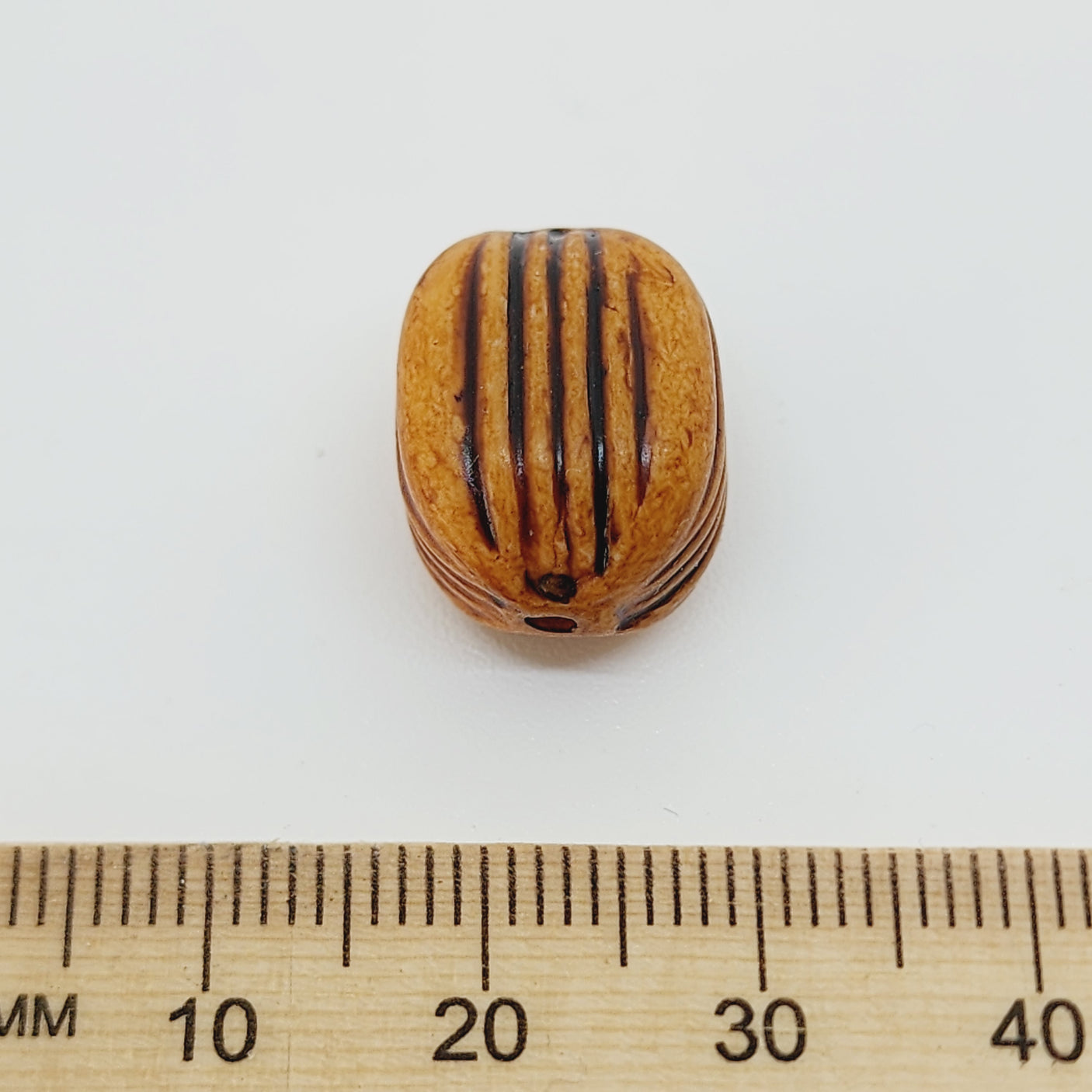 17x12.5mm Barrel (10) - Maple - Vintage Wood Stained Look Beads