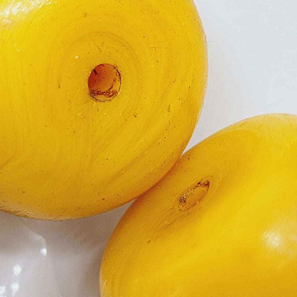 20x31mm Donut (1) - Phenolic Amber - Vintage Replica Trade Bead