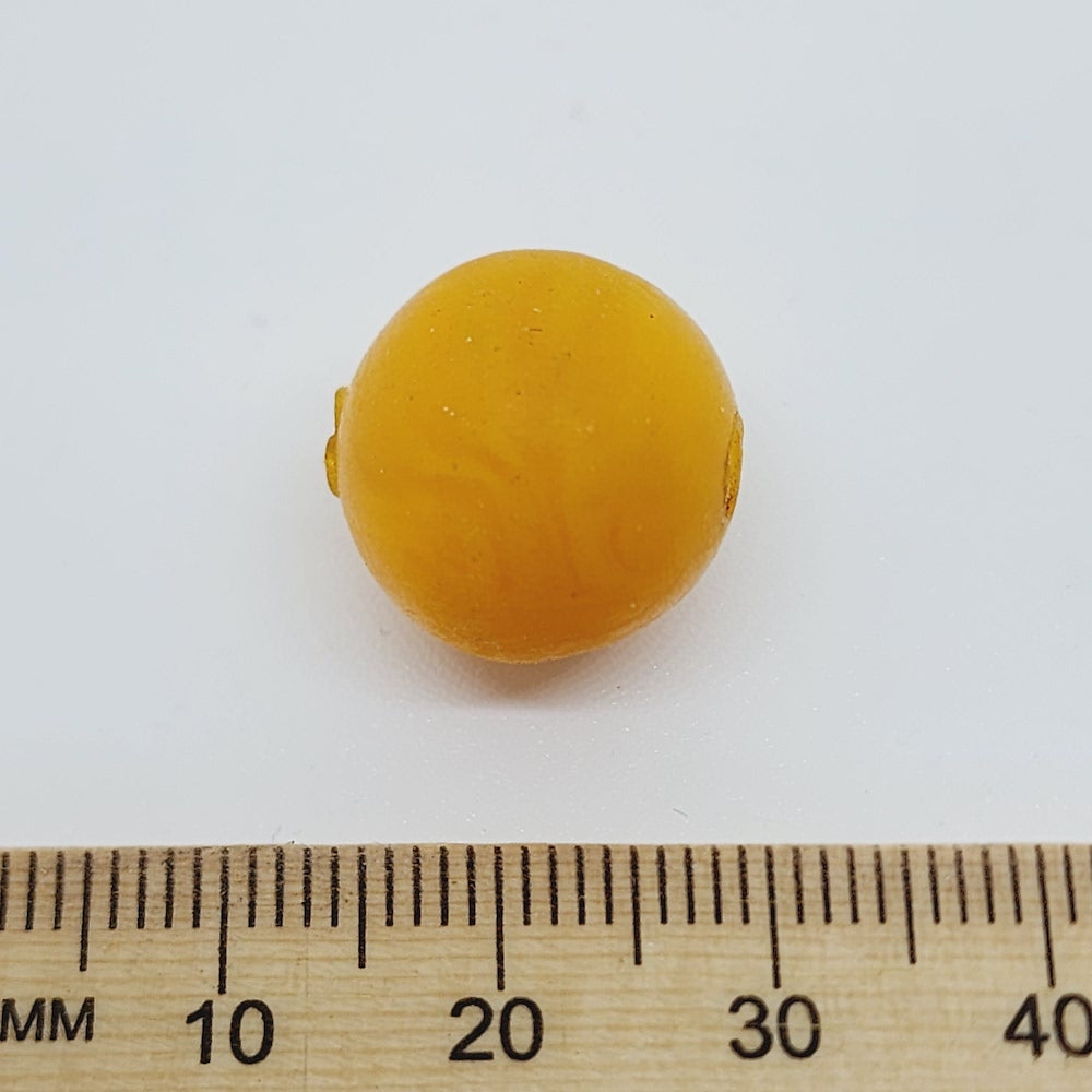 15mm Round (10) - Phenolic Amber - Vintage Replica Trade Bead