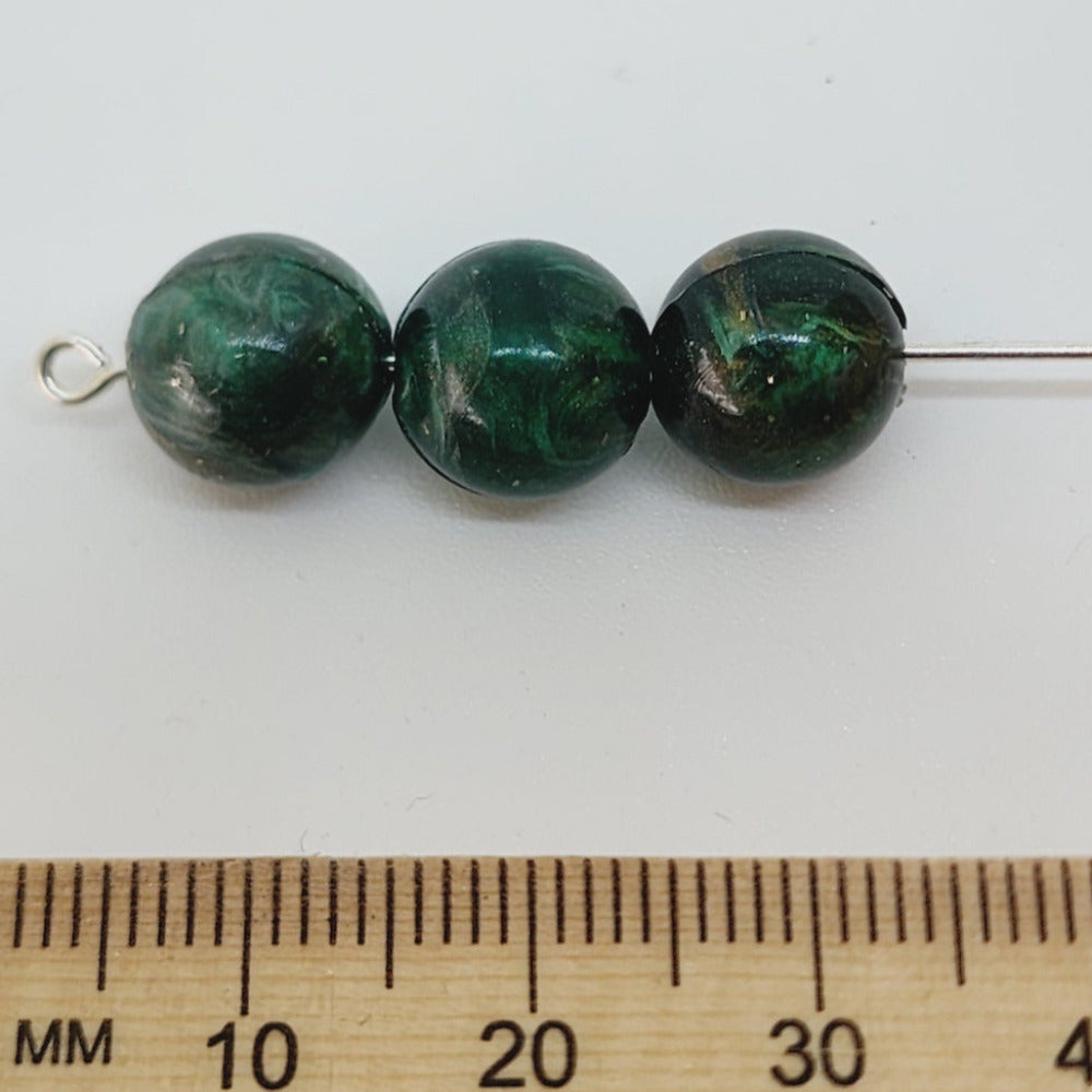 8mm Round (50) - Green - Vintage Metallic Marbled Effect Beads