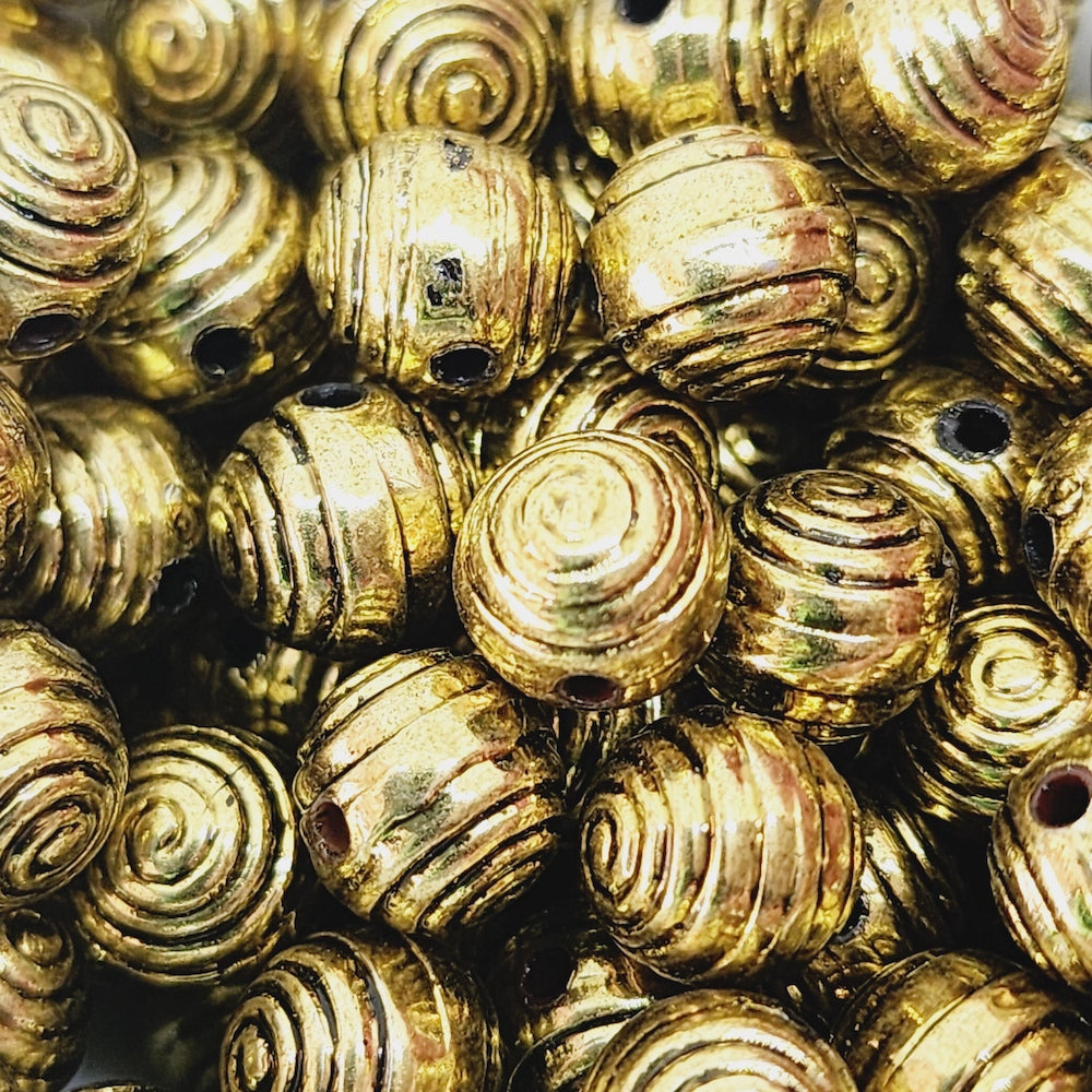 8mm Round (50) - Antique Gold - Vintage Metalised Beads