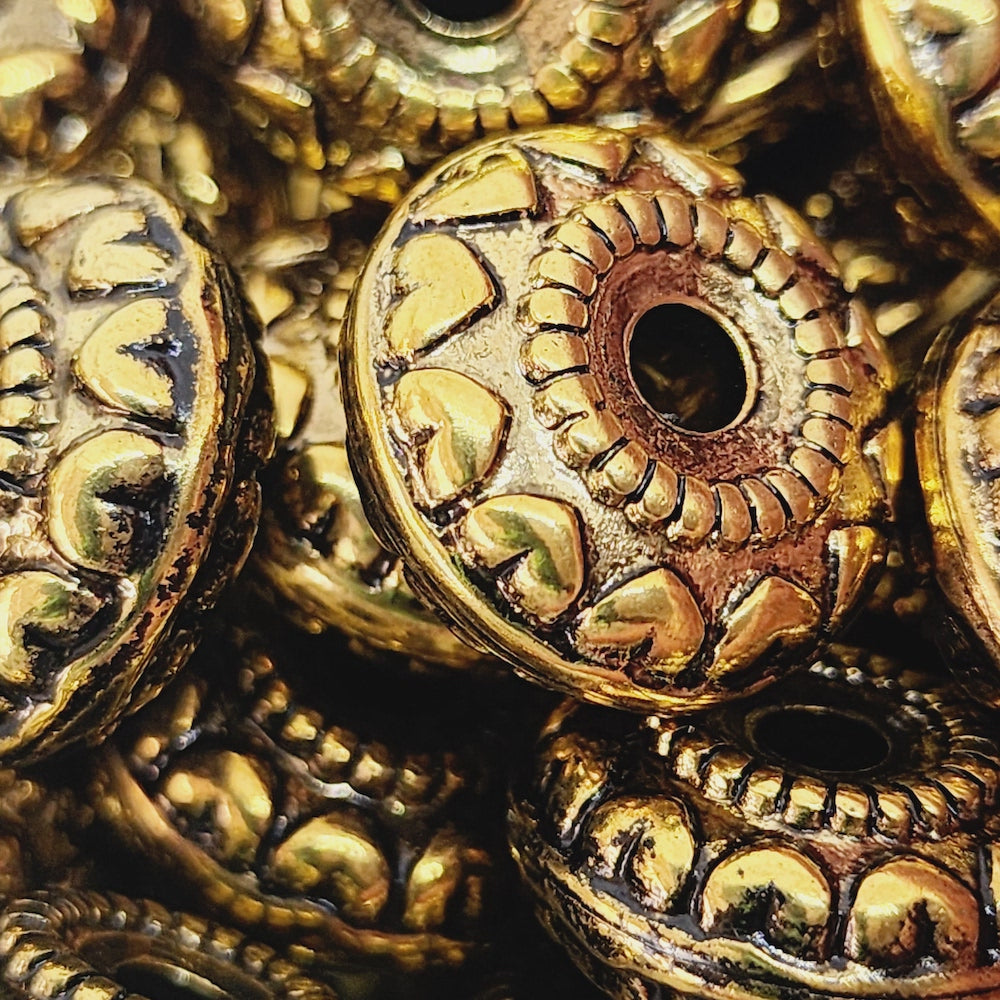 7x18mm Wheel (25) - Antique Gold - Vintage Metalised Beads