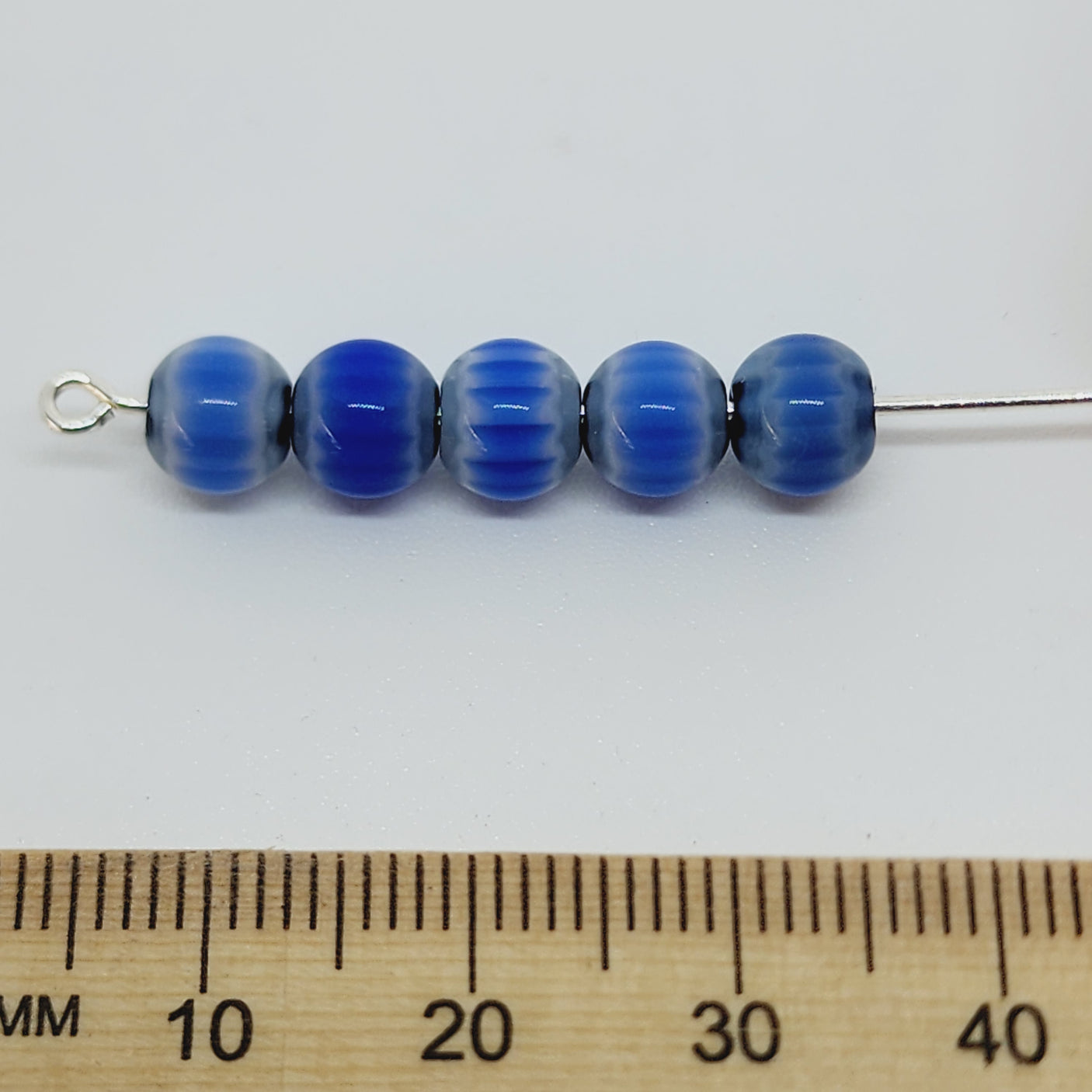 6mm Round (25) - Blue, Black & White - Vintage Chevron Glass Beads