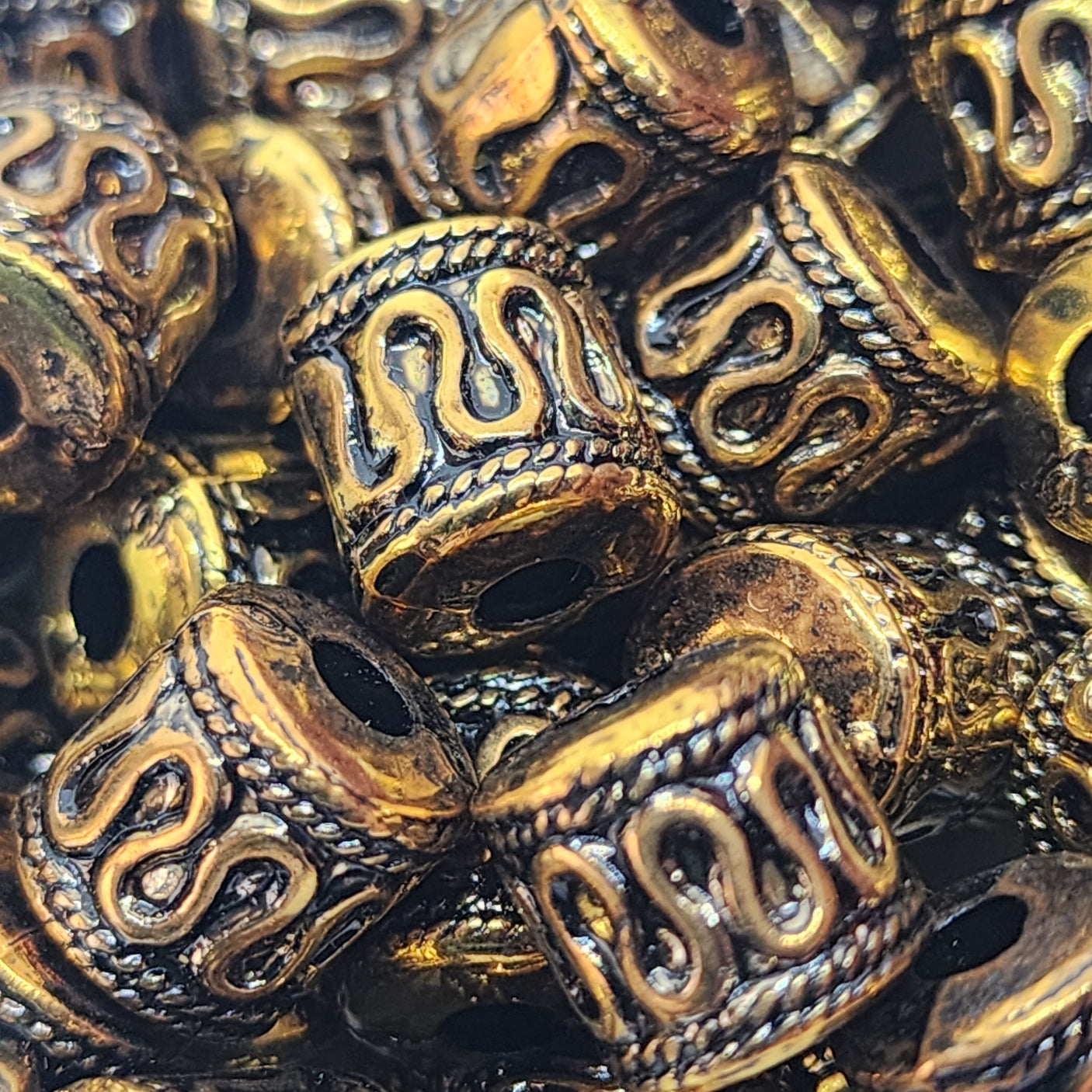 11x10mm Tube (10) - Antique Gold - Vintage Metalised Beads