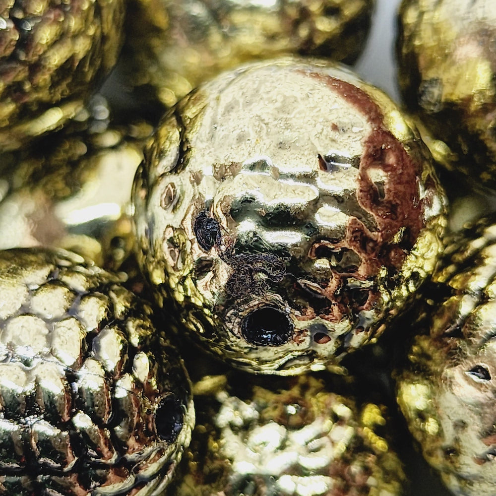 20mm Round (10) - Antique Gold - Vintage Metalised Beads