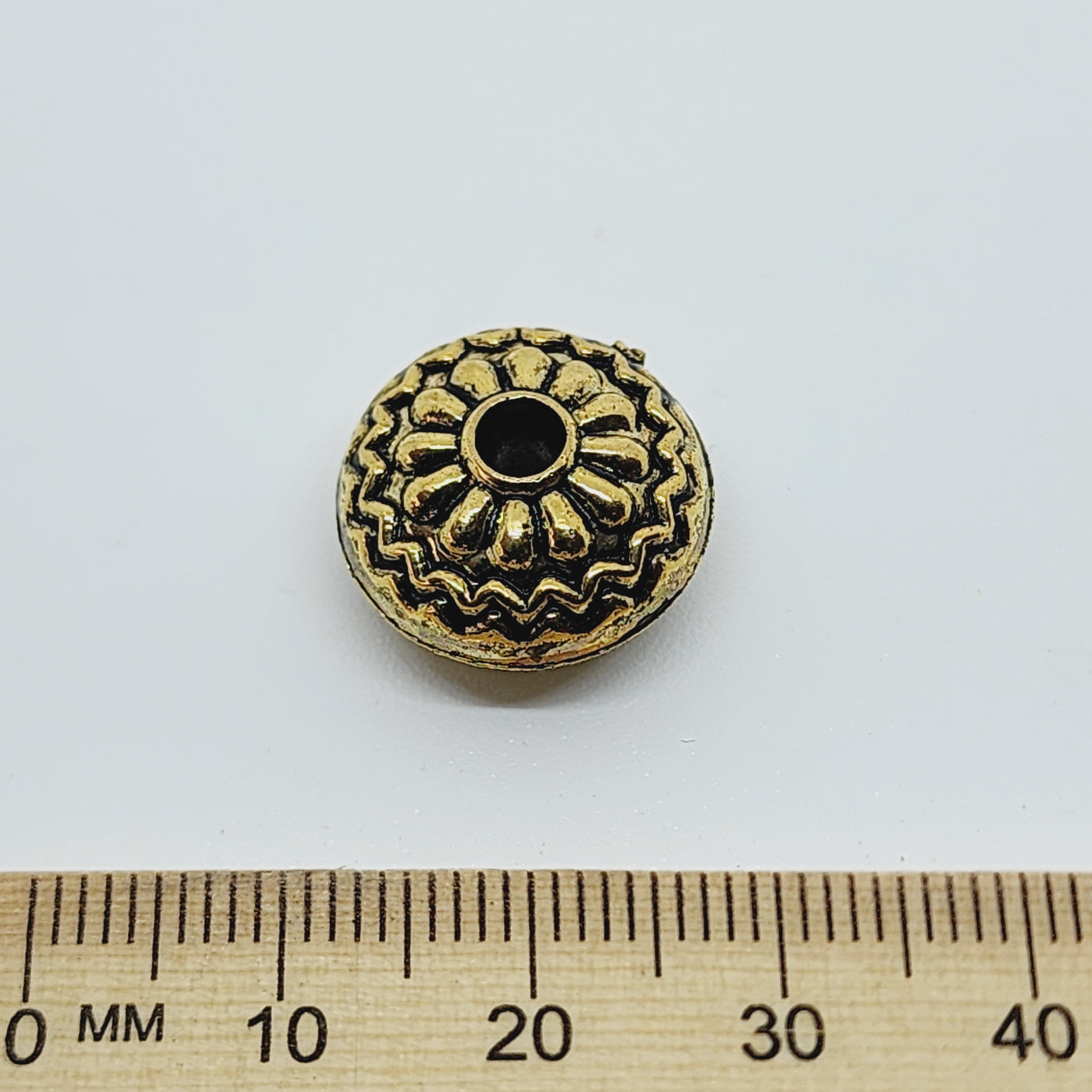 16x10mm UFO (10) - Antique Gold - Vintage Metalised Plastic