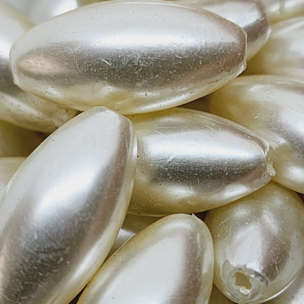 23x12mm Rice (10) - Cream - Vintage Acrylic Pearls