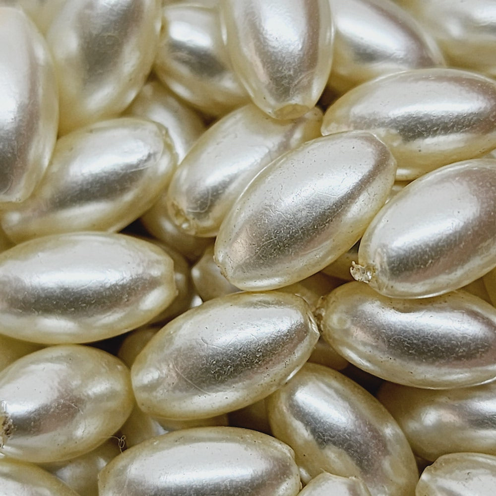 14x8mm Rice (10) - Cream - Vintage Acrylic Pearls