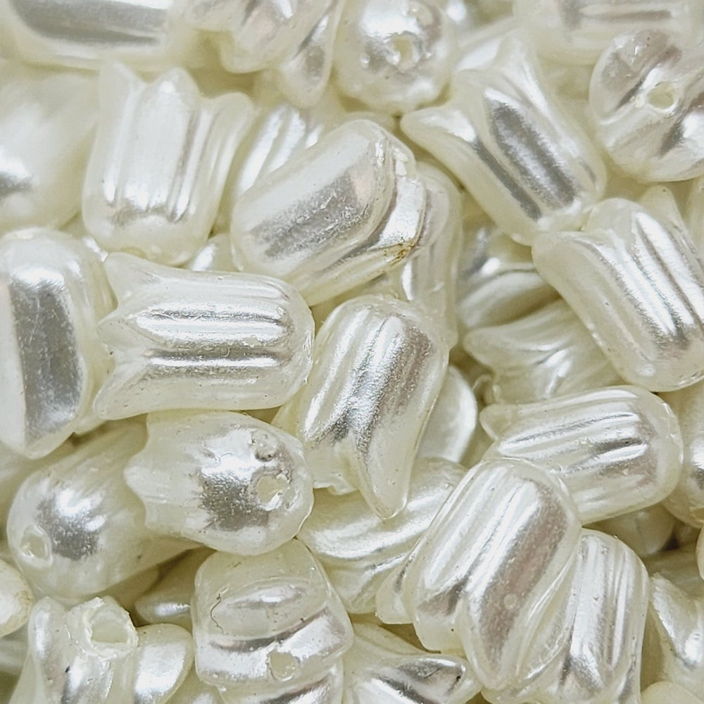 12mm Tulip Vintage Lucite Beads (20) - Pearl
