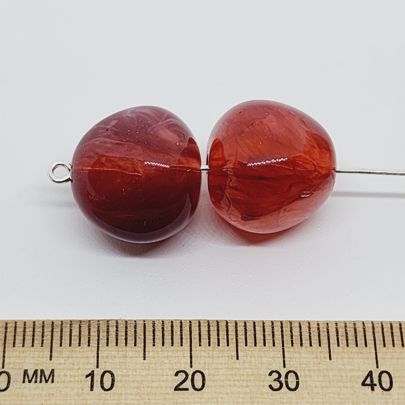 15mm Nut (10) - Ruby - Gemstone Look Vintage Lucite Beads