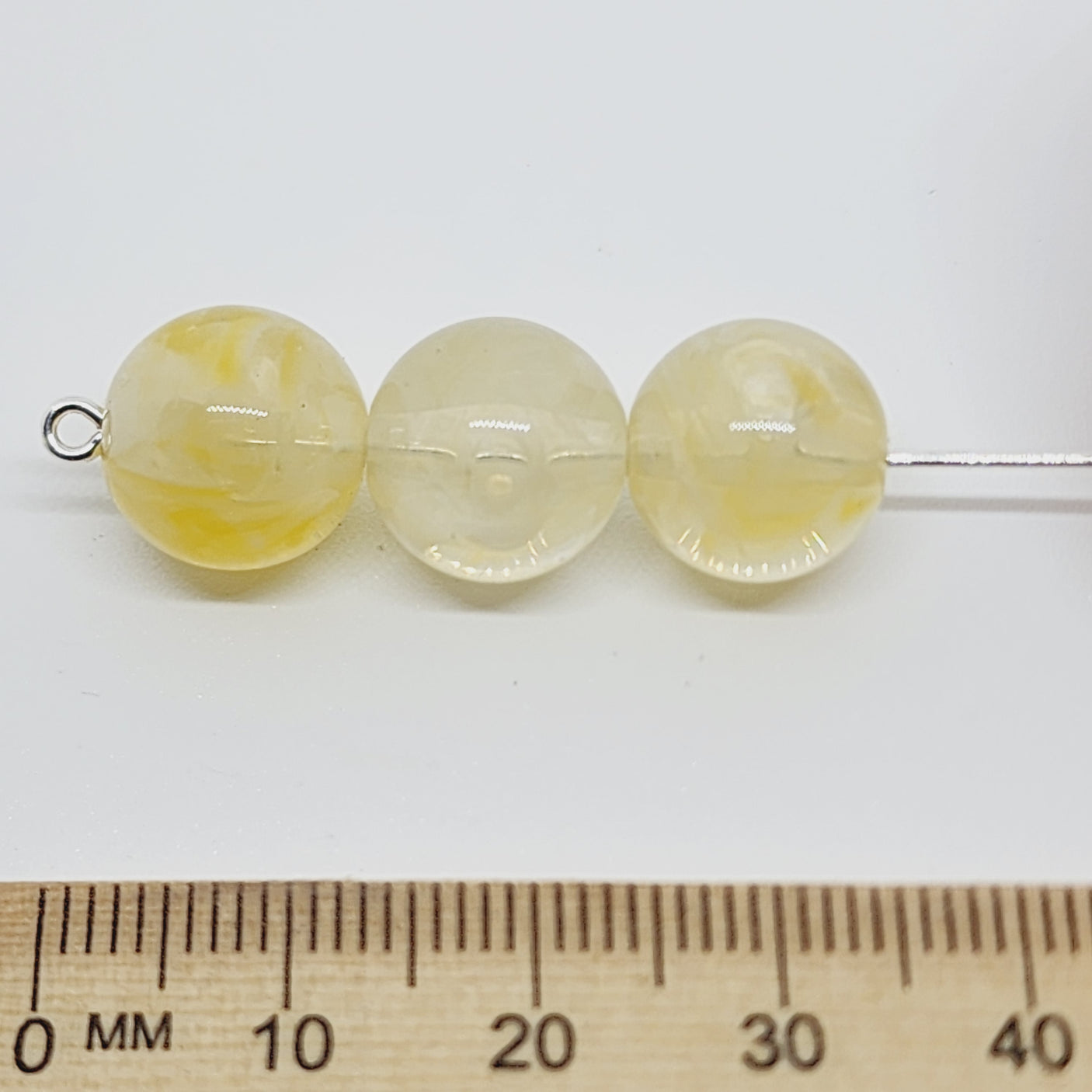 12mm Round (25) - Citrine - Gemstone Look Vintage Lucite Beads