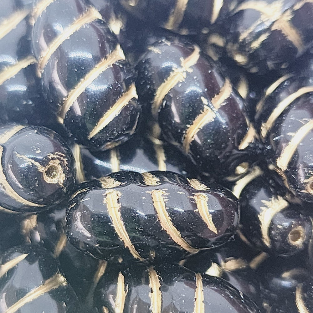 16x9mm Oval (10) - Black Opaque w. Gold - Vintage Czech Glass Beads