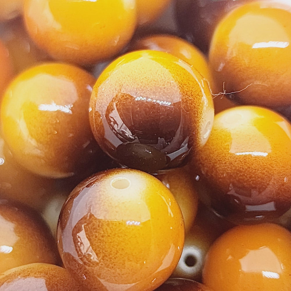 12mm Round (25) - Tan/Black - Vintage Lucite Beads