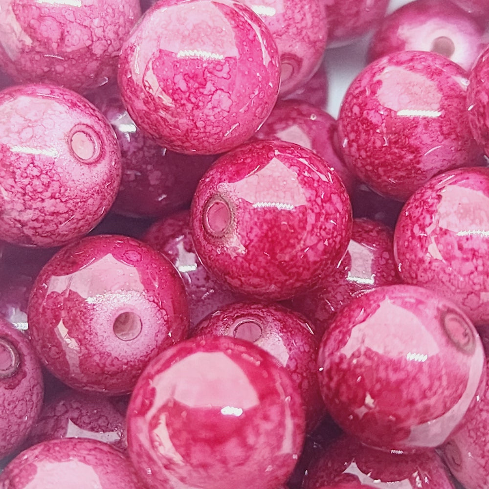 10mm Round (25) - Red Bubble Glaze over White - Vintage Lucite Beads