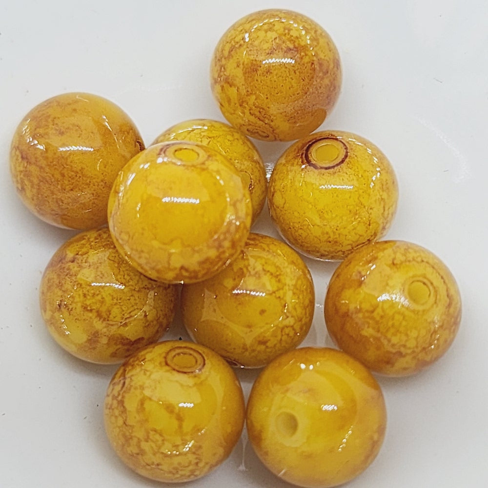 10mm Round (25) - Mustard Bubble Glaze over Cream - Vintage Lucite Beads