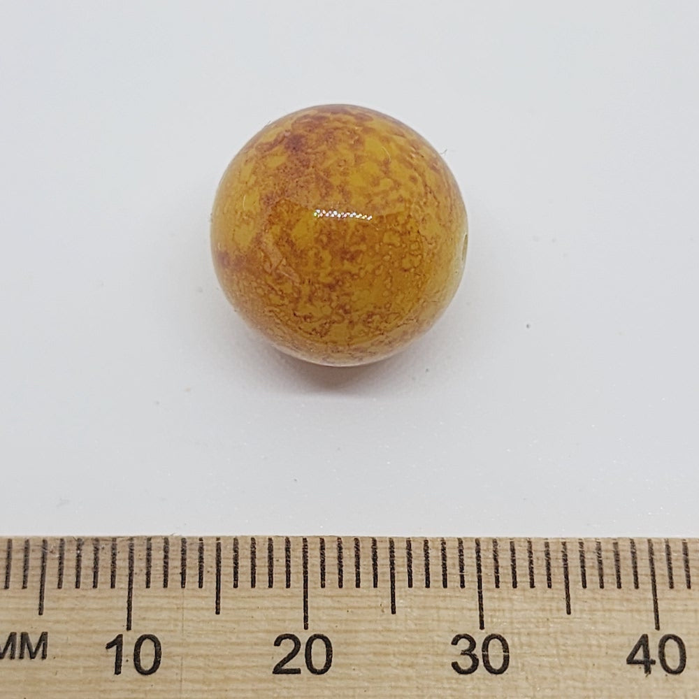 16mm Round (10) - Mustard Bubble Glaze over Cream - Vintage Lucite Beads