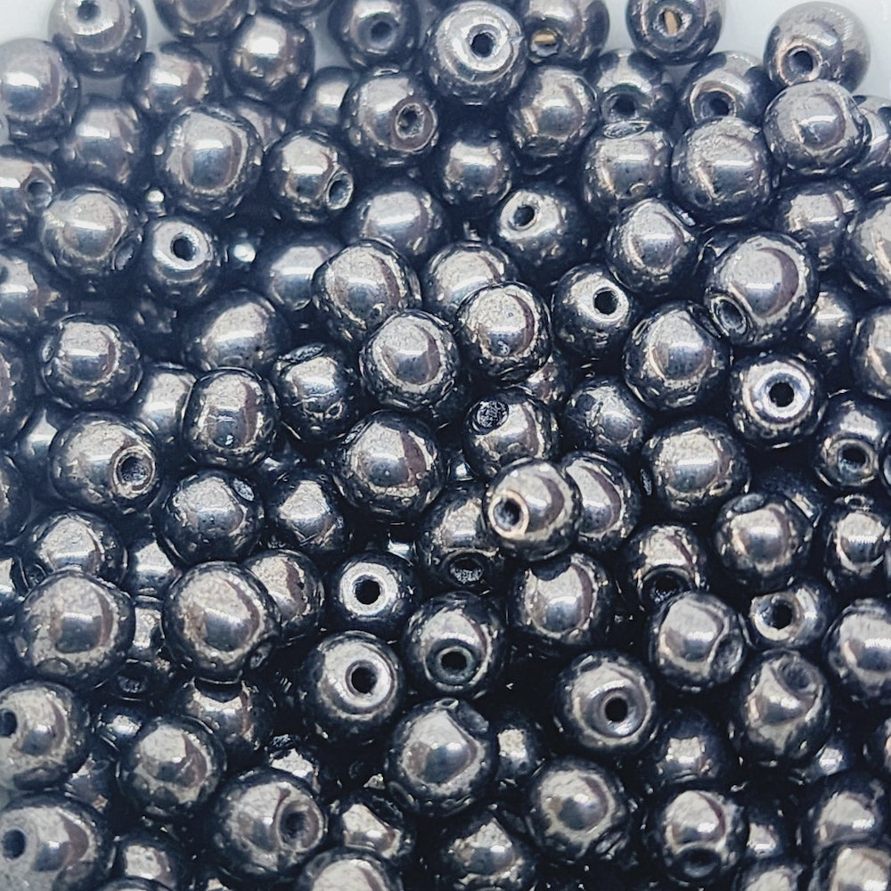 4mm Round (50) - Gunmetal Lustre - Vintage Czech Glass Beads