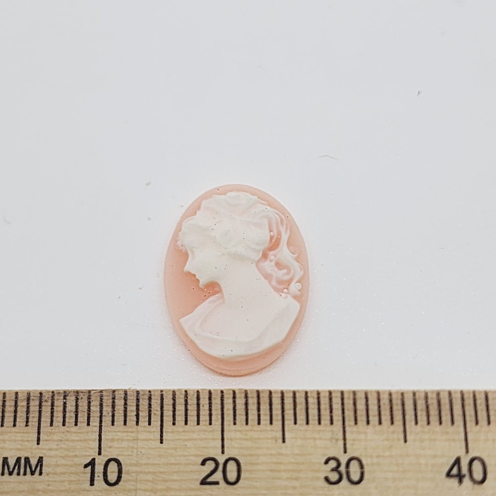 18x13mm Oval (1) - Facing Left - Peach & Ivory - Vintage Cameo