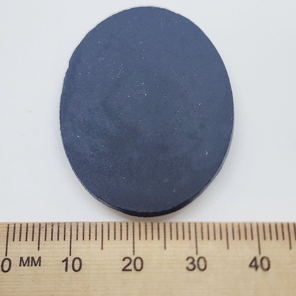 40x30mm Oval (1) - Facing Right - Black & Ivory - Vintage Cameo