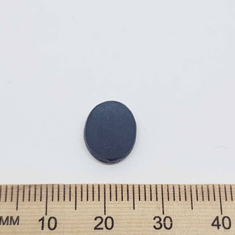 12x10mm Oval (1) - Facing Right - Black & Ivory - Vintage Cameo