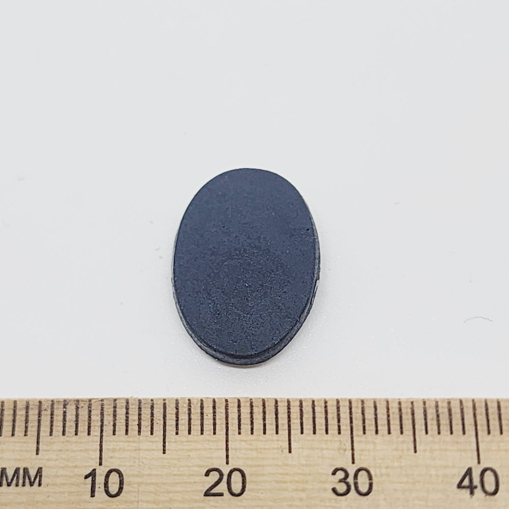 18x13mm Oval (1) - Facing Left - Black & Ivory - Vintage Cameo