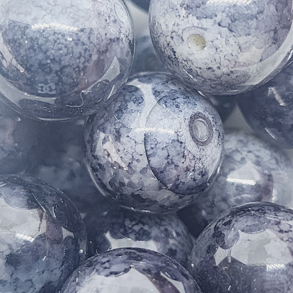 16mm Round (10) - Black Bubble Glaze over Grey - Vintage Lucite Beads