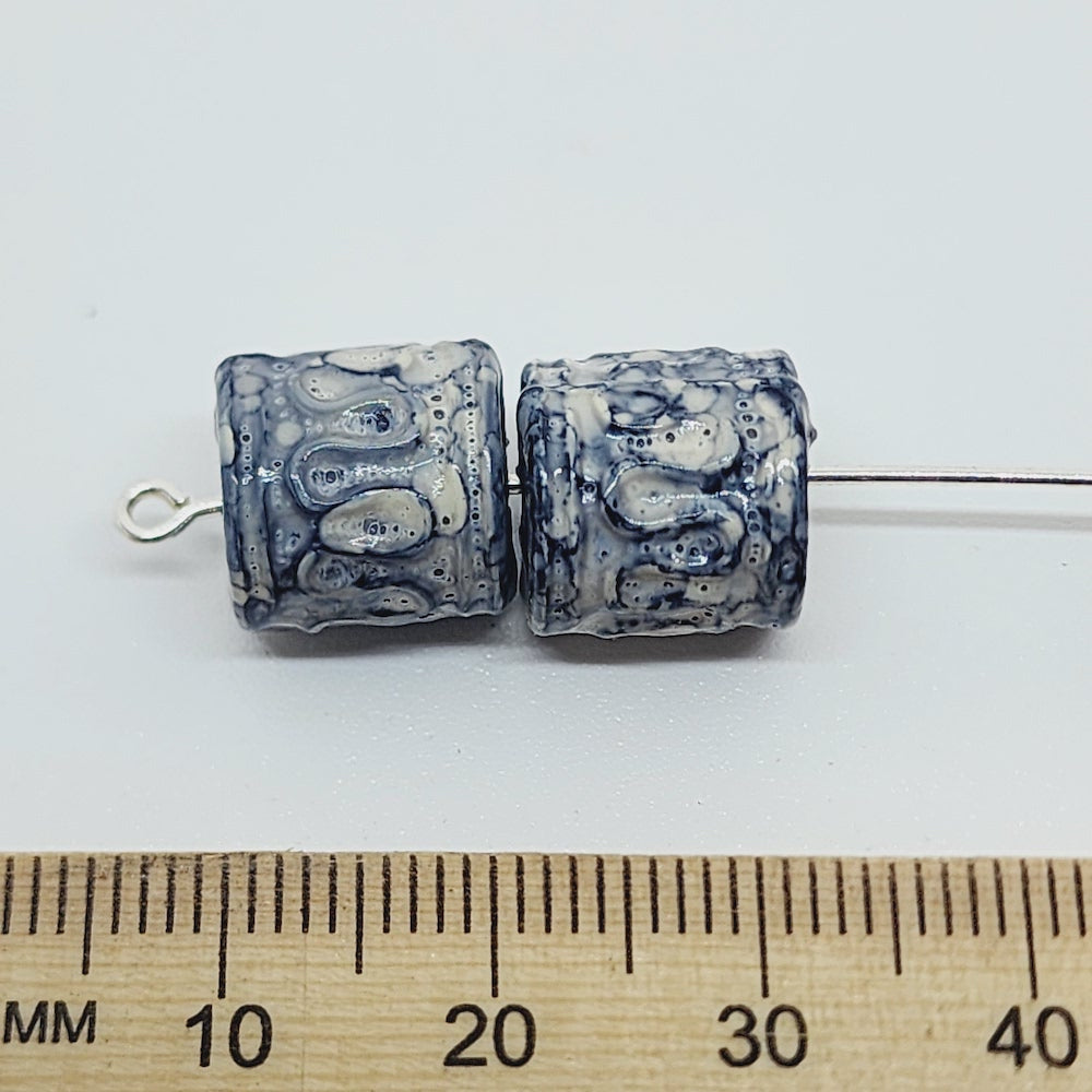 11x11mm Tube (25) - White/Grey - Pottery Look Lucite Beads - Glossy