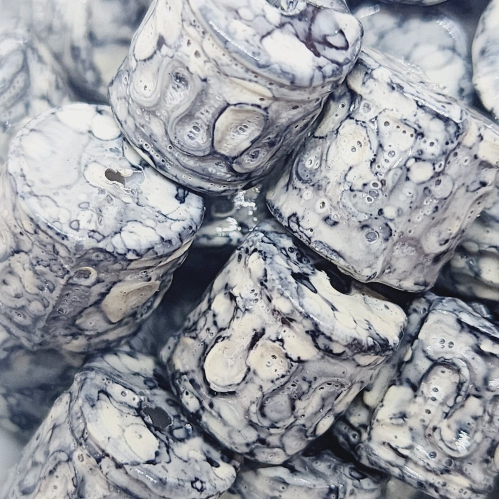 11x11mm Tube (25) - White/Grey - Pottery Look Lucite Beads - Glossy